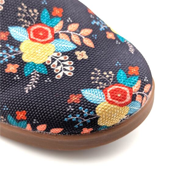 Chaco Ionia Canvas Loafers Womens 7.5 Navy Floral Slip On Sneakers Boho Cottage - Picture 2 of 9